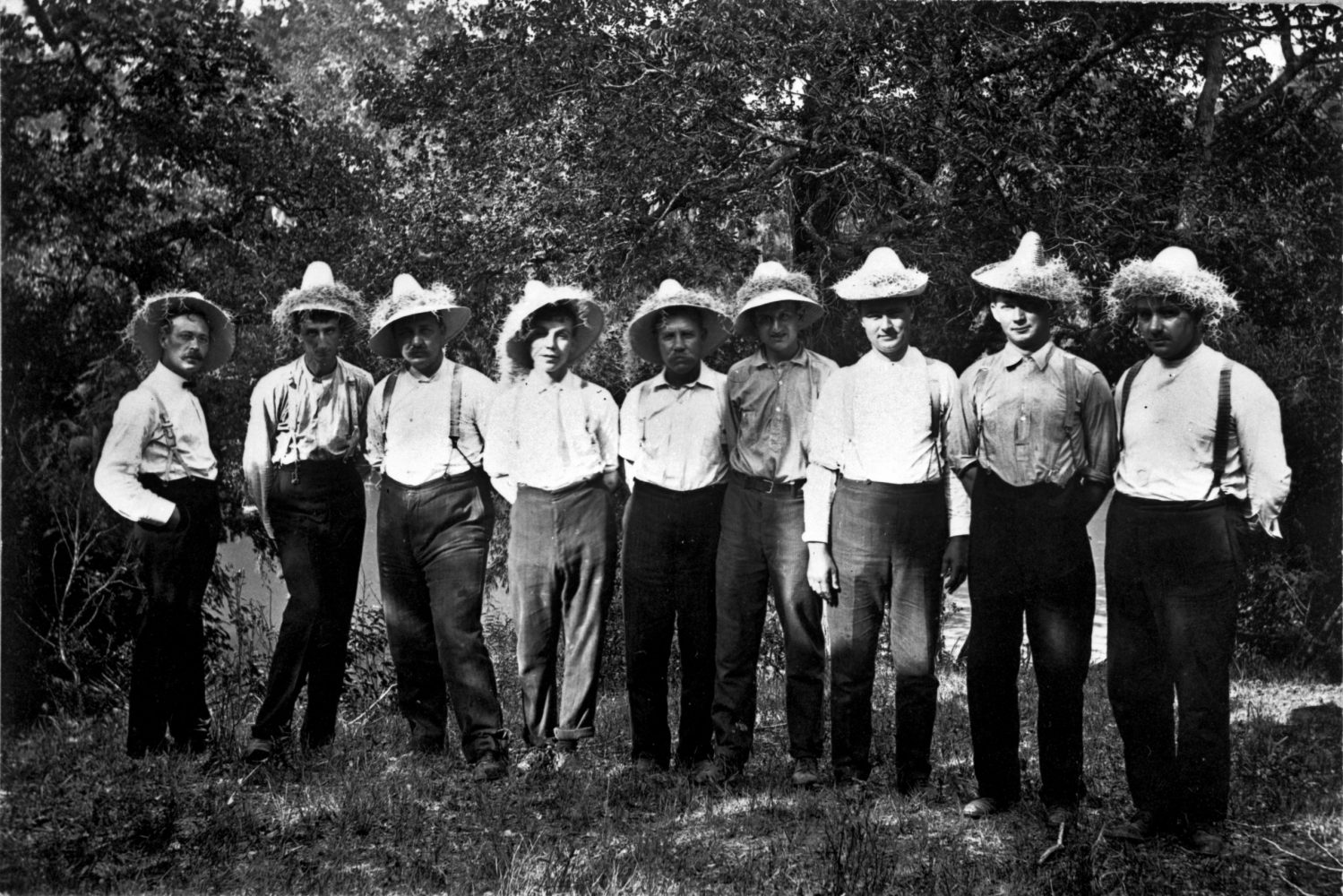 Picknickers wearing wide-brimmed hats trimmed with Spanish moss. Members of the Peter Jud and Henry Wosnig families, on Salado Creek south of San Antonio, c. 1910
Janice B. Schwab and Adele J. Steiger, New Braunfels, Texas
UTSA Special Collections